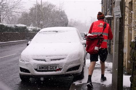 Met Office Issues More Yellow Weather Warnings As UK Battered With Snow | HuffPost UK Life