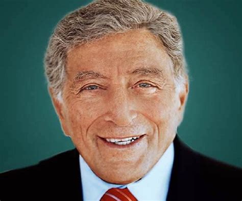 Tony Bennett Biography - Facts, Childhood, Family Life & Achievements