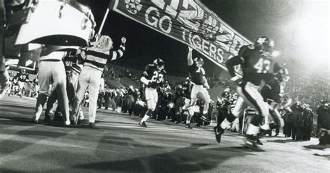 Thursday Night Lights: The first night game in Memorial Stadium history ...