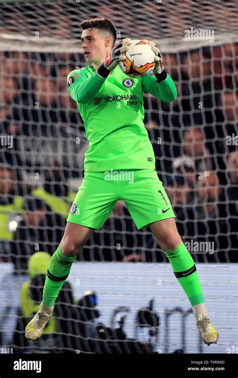 Chelsea goalkeeper Kepa Arrizabalaga Stock Photo - Alamy