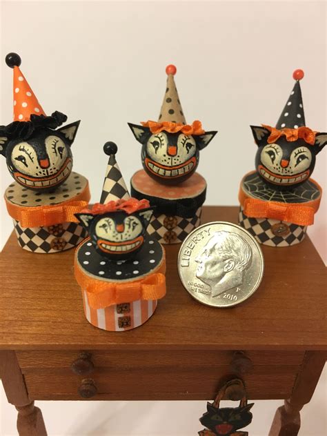 Miniature 1:12 Vintage Style Halloween Cat Boxes | Creepy halloween decorations, Spooky diy ...