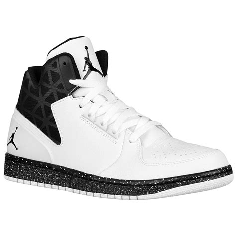 Jordan 1 Flight 3 | Air jordans, Nike shoes women, Mens nike shoes