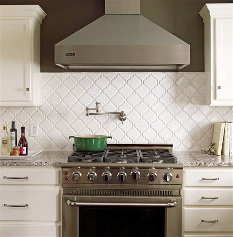 21 Tile Backsplash Ideas That Add a Bold Accent Behind the Range