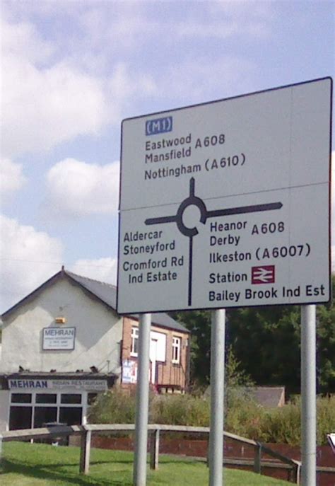 UK Roundabout Sign © Gary cc-by-sa/2.0 :: Geograph Britain and Ireland