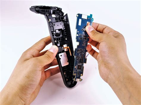 HTC Vive Controller Motherboard Replacement - iFixit Repair Guide