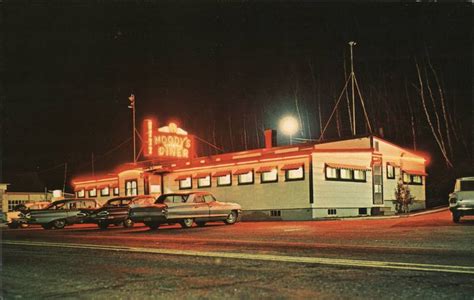 Moody's Diner Waldoboro, ME Postcard