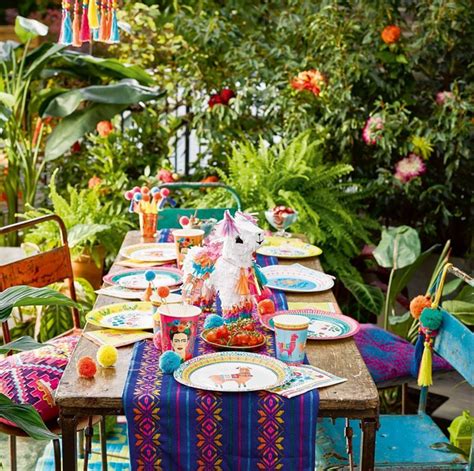 30+ Llama Party Ideas We Adore! - B. Lovely Events