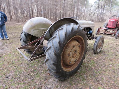 Lot 52P – Ford N SERIES Tractor for Restore | VanderBrink Auctions