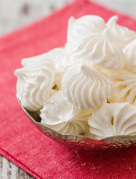 Ecuadorian Suspiros Recipe (Meringue Cookies) - Gimme Yummy Recipes