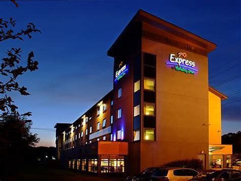 Express by Holiday Inn Swindon West 2 for 1 deals in Swindon, Best Hotel offers Swindon