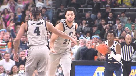 PC Friars Move Up To #17 In National Polls | ABC6