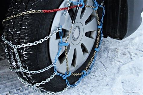 How to Put on Snow Chains? [Easy Snow Chain Install] • Road Sumo