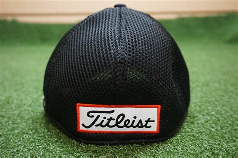 NEW Titleist FJ/Pro V1 Mesh Tech Fitted Stretch S/M Golf Hat Black/White | eBay