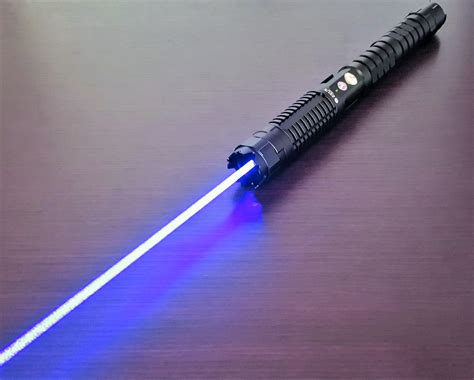 Powerful Blue Laser Pointer 7WATT Adjustable Focus Beam 450nm Zeus X ...