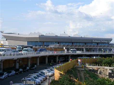 Aéroport de Budapest - Terminal 2A (Budapest) | Structurae