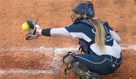 Best Fastpitch Softball Catchers Gear: Full Sets for 2023