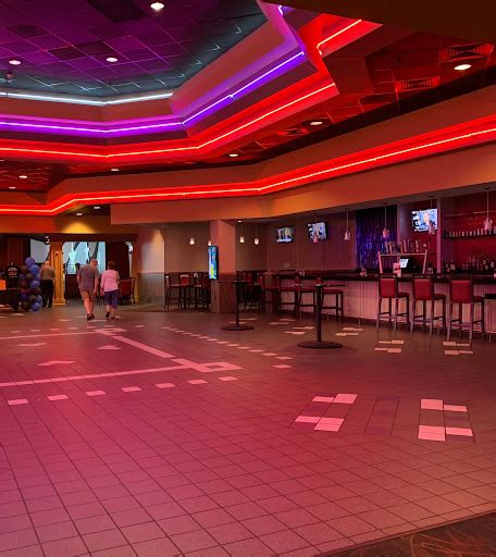 Movie Theater «Regal Cinemas Brandywine Town Center 16», reviews and ...