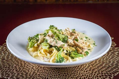 Salmon and broccoli pasta recipe that’s easy to cook fast in under 15 ...