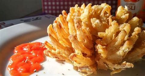 Resep Bunga Bawang Goreng | Blossom Fried Onion oleh Puput Mahdi - Cookpad