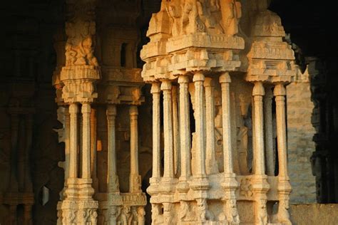 The fascinating musical pillars of Vittala temple in Hampi - Strange Sounds