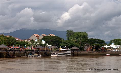 Tofu Photography: The Sarawak River in Kuching, Sarawak, Malaysia