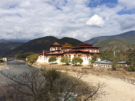 Punakha Dzong - Windhorse Tours