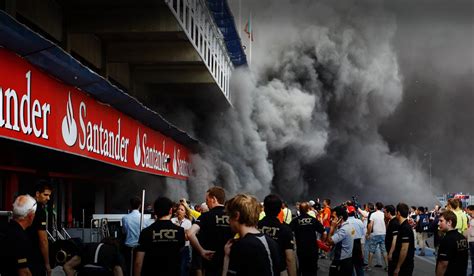 Williams F1 Team Garage Explodes Into Flames After Victory Photo ...