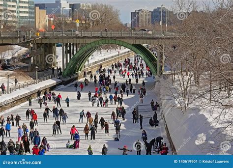 Many Peeple Ice Skating on Rideau Canal Skateway during the Winterlude ...