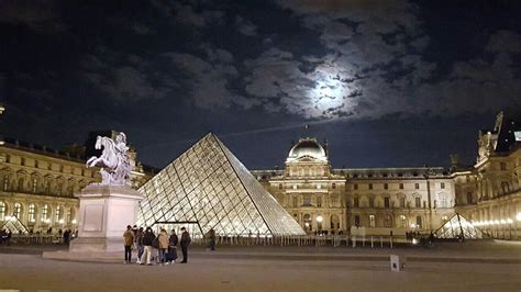 Louvre and the Pyramid at night...stuning beauty...memories | Louvre ...