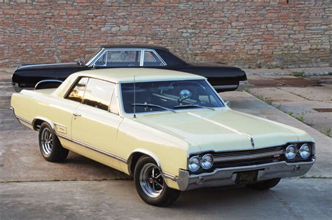 1965 Oldsmobile 442 & F-85 - Could Not Cut It Up