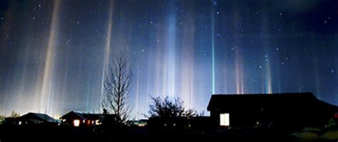 January Phenomenon: The Puzzle of Light Pillars // Center for STEM Education