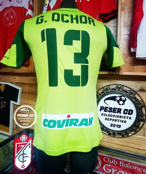 Granada 2016-17 GK 3 Kit