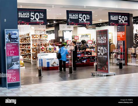 Black Friday sale Middleton Grange shopping centre Stock Photo - Alamy