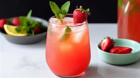 13 Best Healthy Cocktails to Try