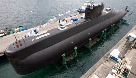 HDW Type 209 Submarine - World Military Photos - ARMY - NAVY - AIR FORCE