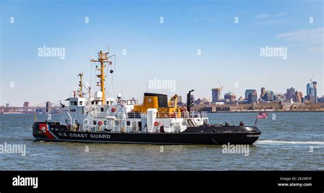 U.S. Coast Guard Boat Stock Photo - Alamy