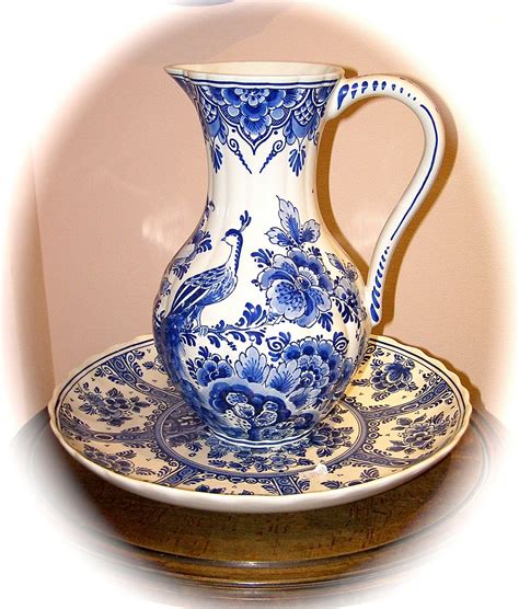 Delft Pottery | delft pottery near amsterdam Country Blue, Spode, Delft, White Porcelain, White ...