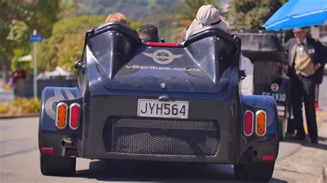 V8 Trikes NZ - Exploring Akaroa - YouTube