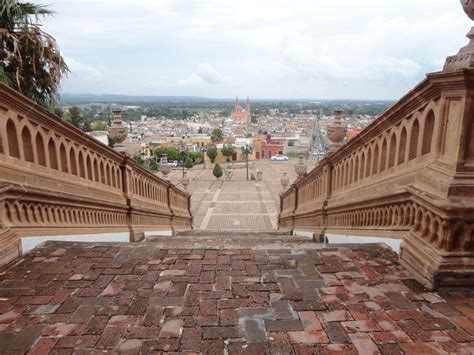 Vista de Lagos de Moreno,Jal. desde el Templo del Calvario. | Paris skyline, Mexico, Places