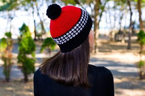 Crochet Pom Pom Hat Pom Pom Beanie Hat With Pom Pom Knit - Etsy