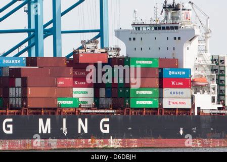 A containerized shipping terminal at the Port Of Virginia in Norfolk Stock Photo - Alamy