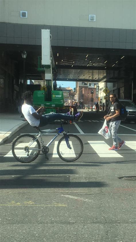 How to ride a bike in Philadelphia : pics