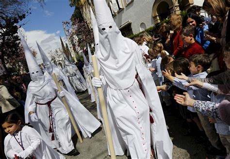 Holy Week 2016 in Spain: Hooded penitents stage processions to mark ...