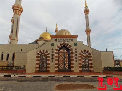 Wonders of Ilorin: Central Mosque of Ilorin | Labyrinths of Lahrah