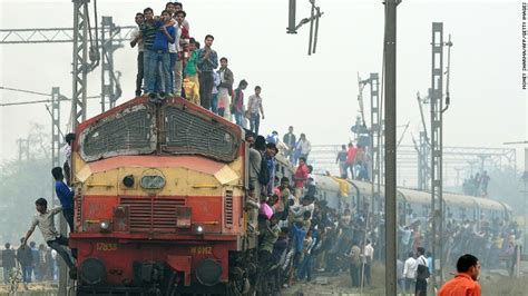 7,000 stations - 5 stunning facts about India's railways - CNNMoney