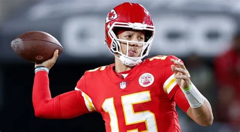 Raiders vs. Chiefs Picks, Predictions, Odds