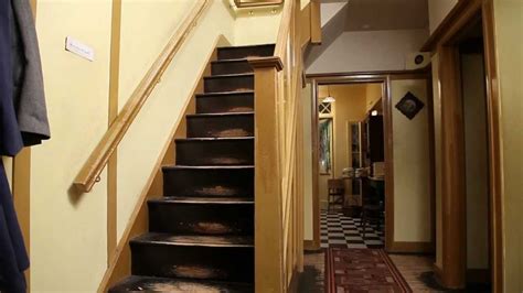 The 1940s House: The Entrance Hall - YouTube