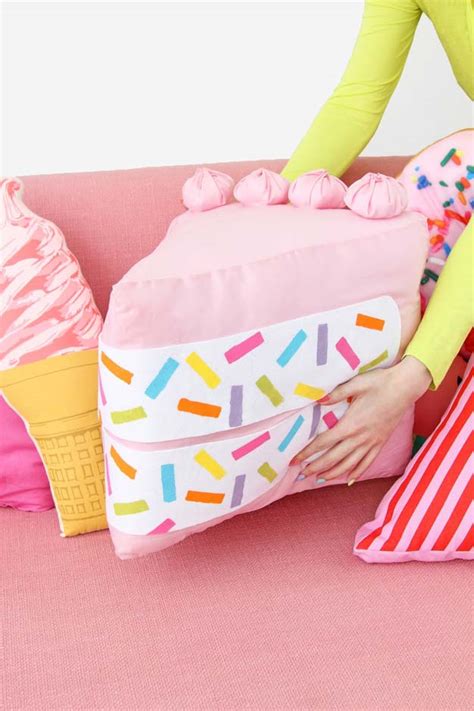 45 Fun DIY pillows - DIY Projects for Teens