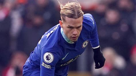 Mykhailo Mudryk: Chelsea forward apologises after use of racial slur on social media | Flipboard