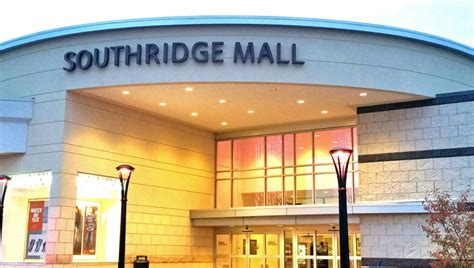 Southridge Mall's owner agrees to foreclosure, debt tops $121 million and counting - Milwaukee ...